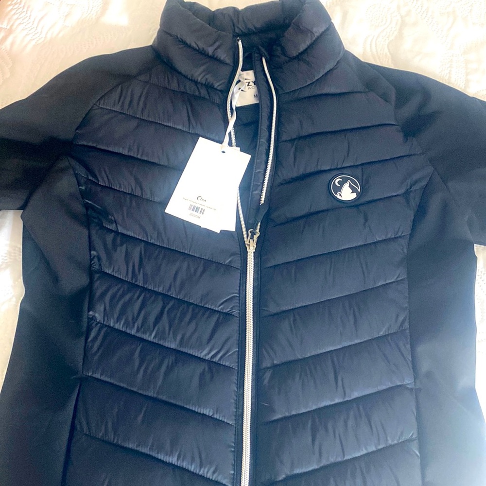 NWT black size M hybrid Zyia jacket